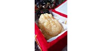 Ông cóc trên bàn thờ thần tài