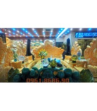 Bộ bàn ghế bằng đá ngọc hoàng long