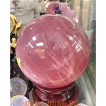 Quả cầu thạch anh hồng