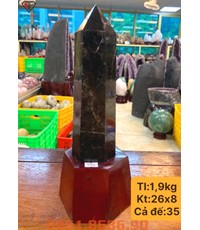 Trụ đá thạch anh đen